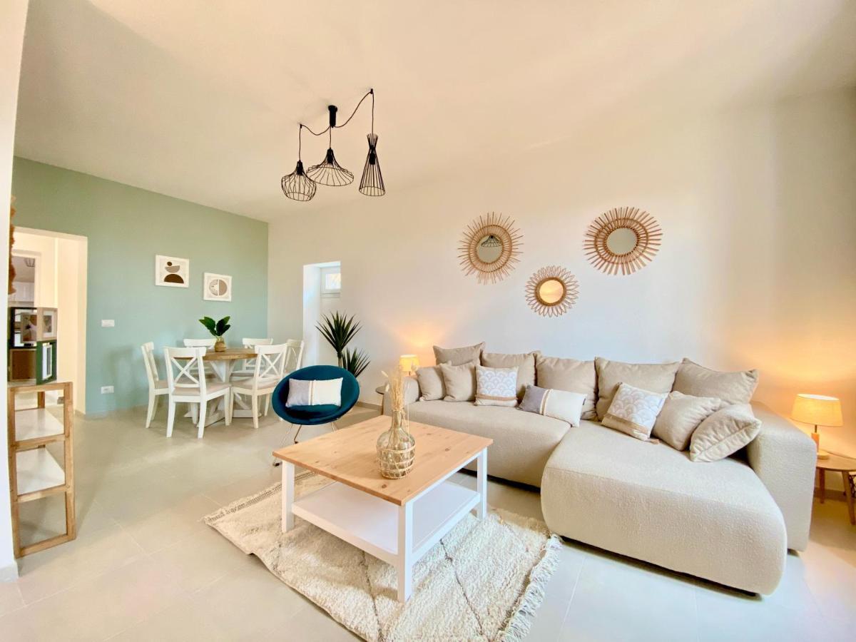 Montee Fleurie Apartment ม็องตง ภายนอก รูปภาพ